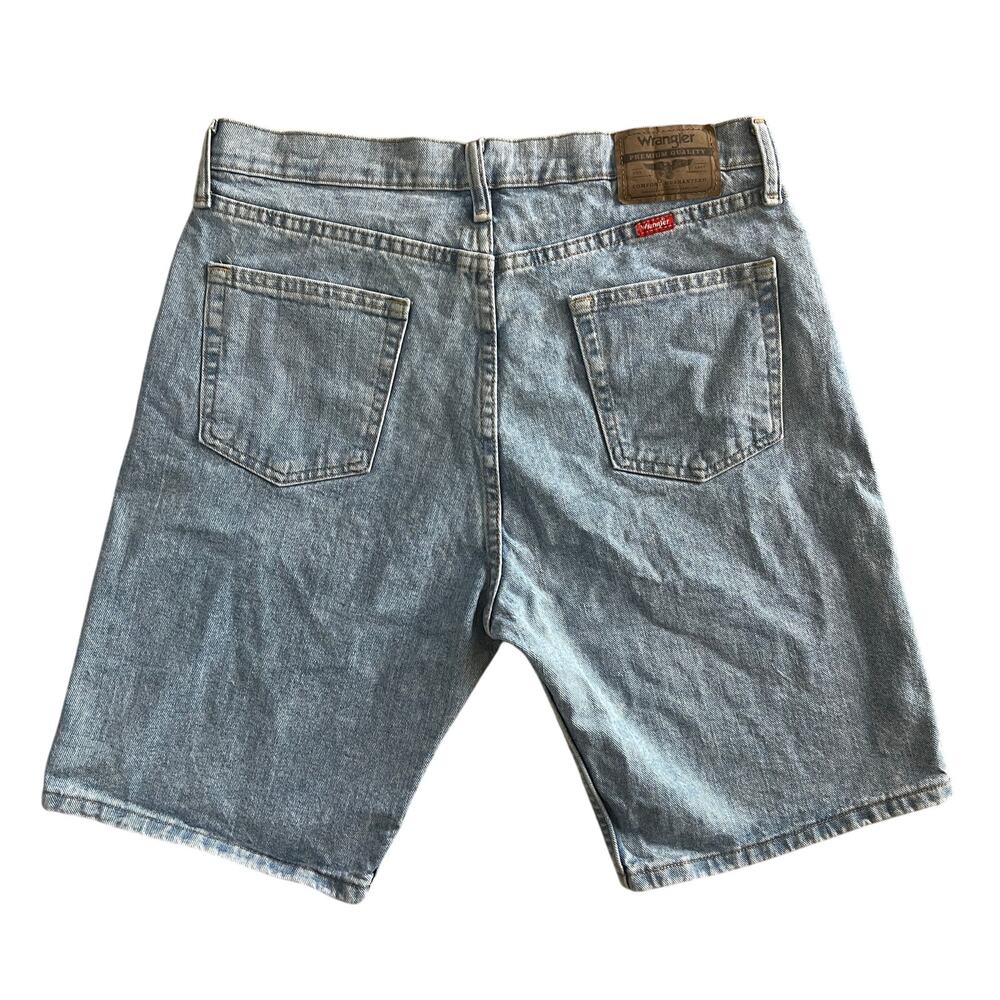 Wrangler Denim Shorts Relaxed Fit 32 Light Wash - Picture 2 of 9